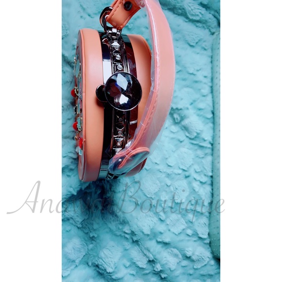 Quinn Quilted Diamond Charm Crossbody - Picture 8 of 10